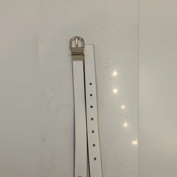 Kate Spade XL White Belt Leather NWOT - Picture 3 of 3